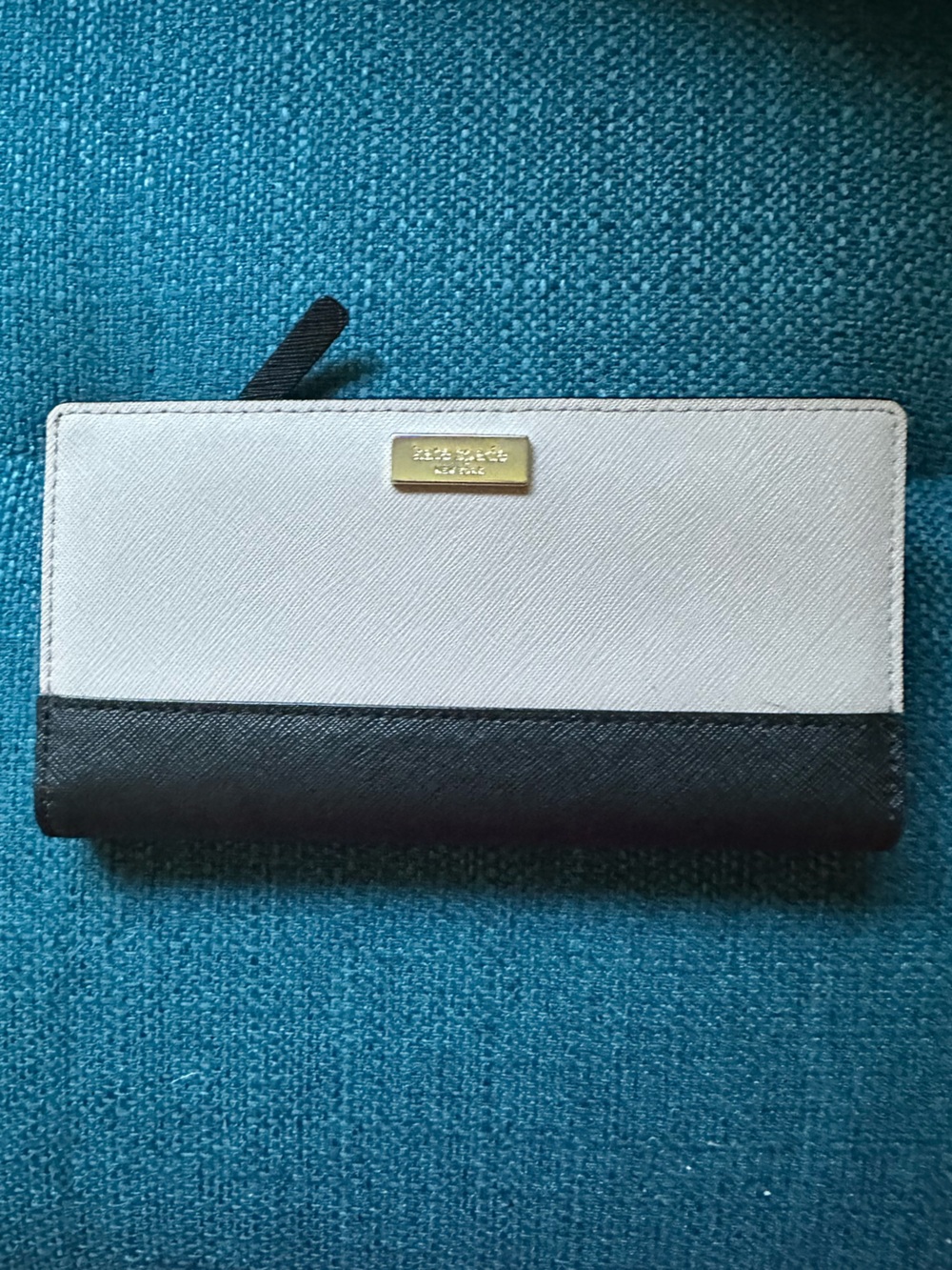 Kate Spade Two-Tone Black and Beige Thin Wallet